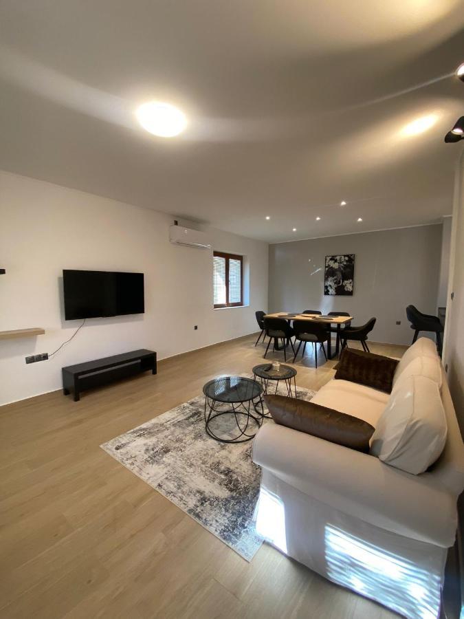 Apartmani Cvita Nevidane Екстер'єр фото