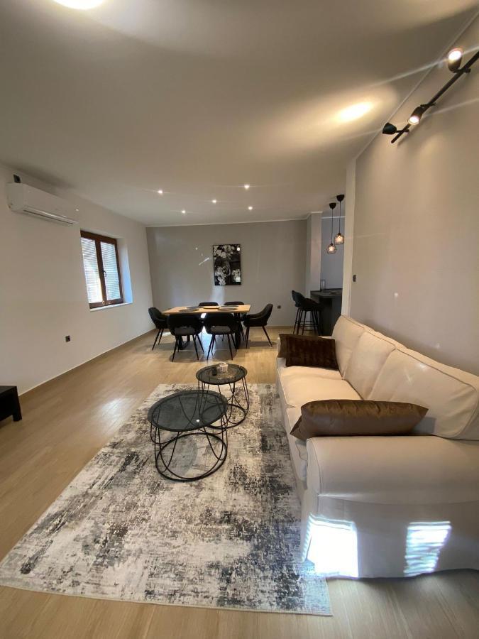 Apartmani Cvita Nevidane Екстер'єр фото